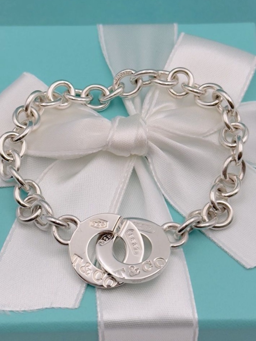 Tiffany & Co T&CO. 1837 Interlocking Circle Toggle Bracelet Sterling Silver 925 - Picture 4 of 10